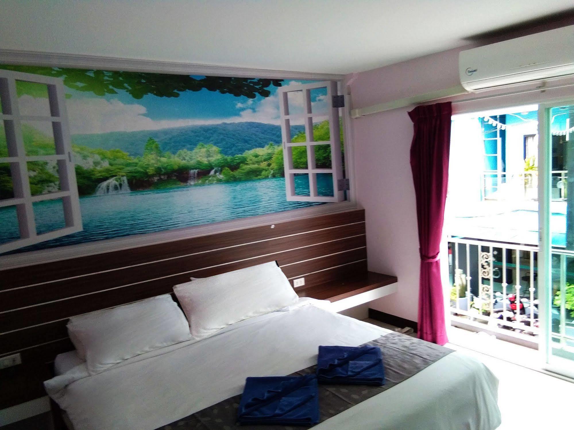 The Shades Bed And Breakfast Boutique Hotel Patong Kültér fotó